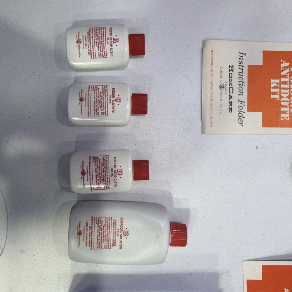 1968 HomCare Emergency PAK Poison Antidote Kit Collectible Chemical Associates